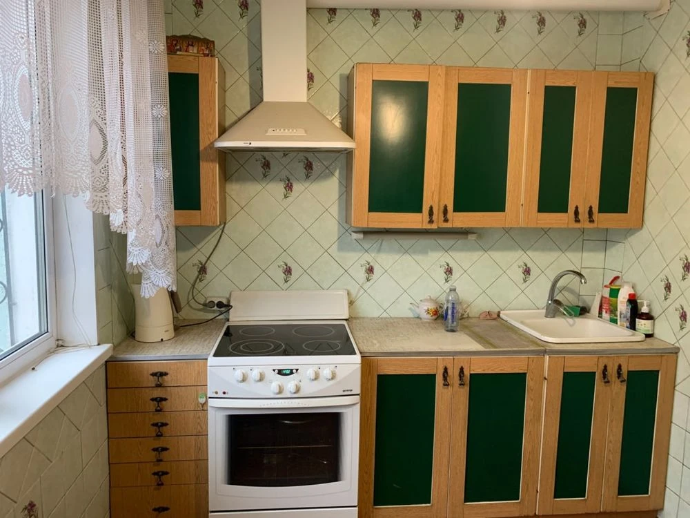 Продам квартиру Маяковського 15В пр. Червоної калини 73м Тро