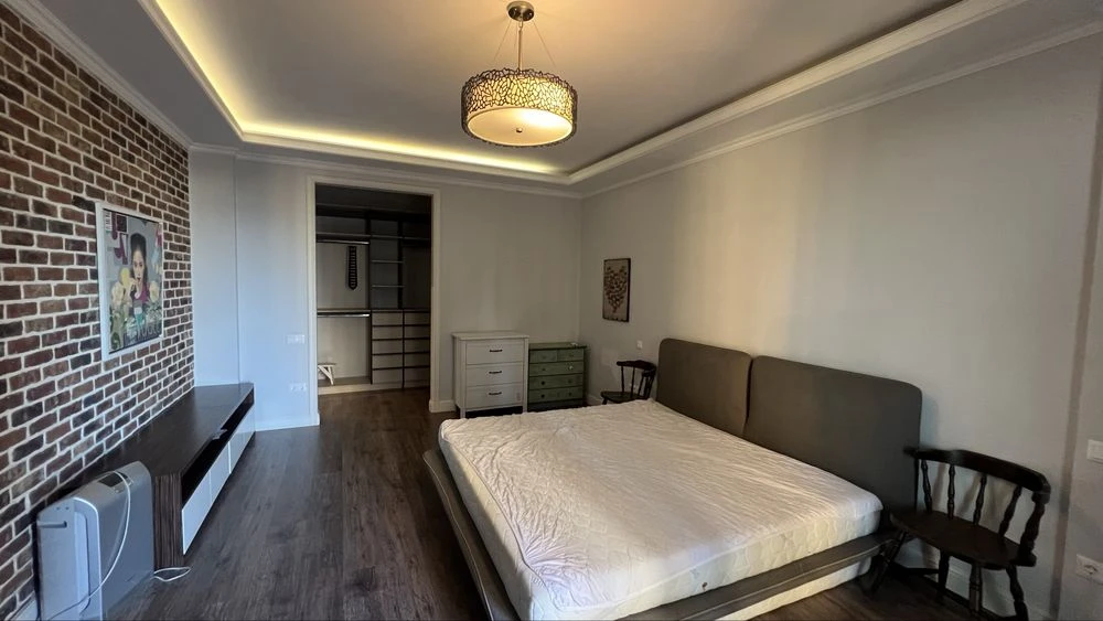 Продаж 2-кімнатної квартири 130м² з прямим видом на море ЖК 8 Перлина