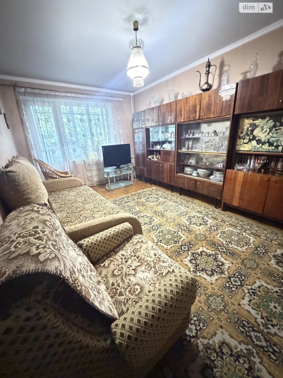 Long-Term Rental Apartment in Canada