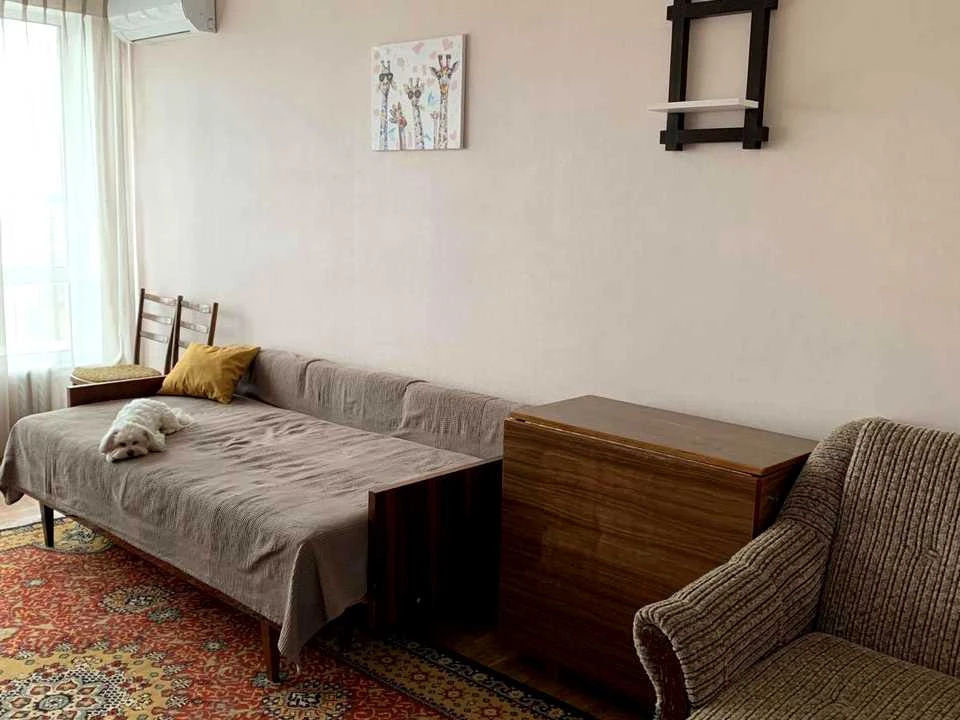 Apartment. Milutenka st., Kyiv