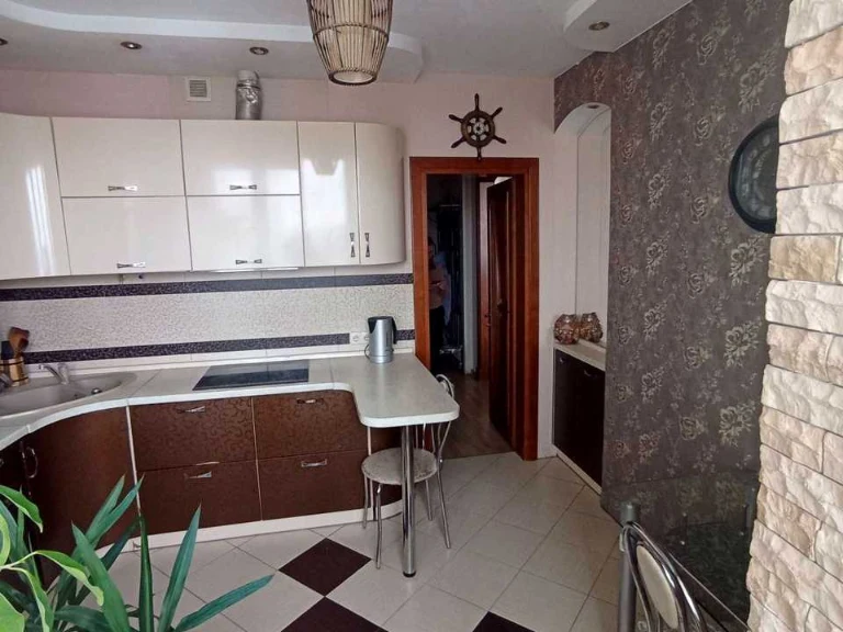 Квартира. Киев, Харьковское шоссе