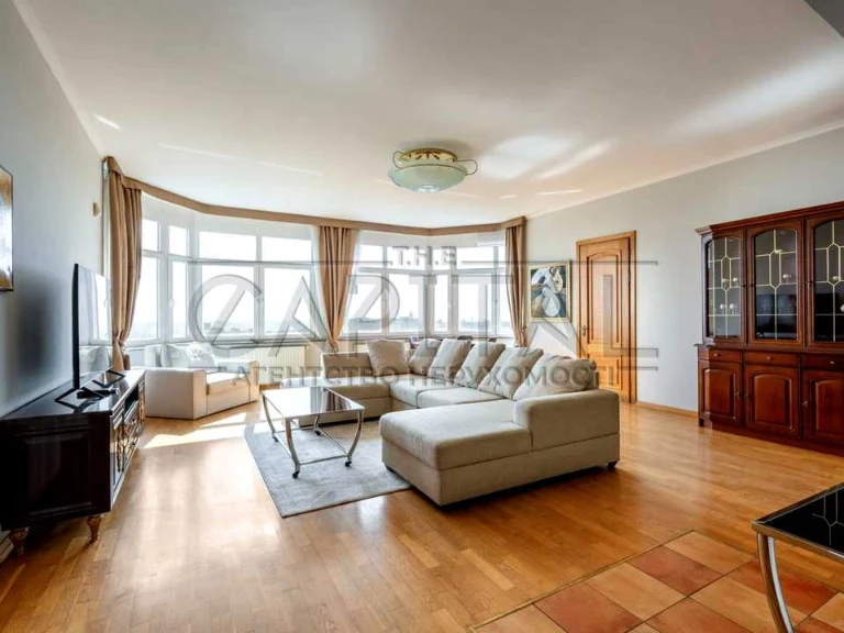 Apartment. Klovsky Uzviz, Kyiv