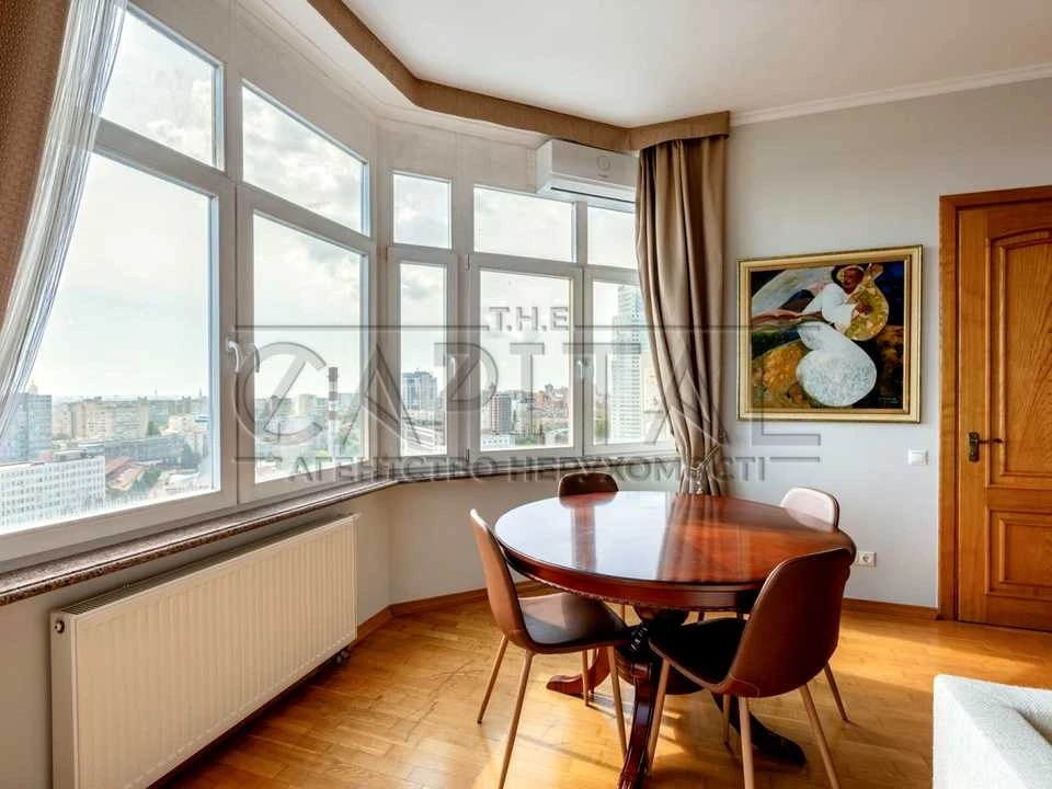 Apartment. Klovsky Uzviz, Kyiv