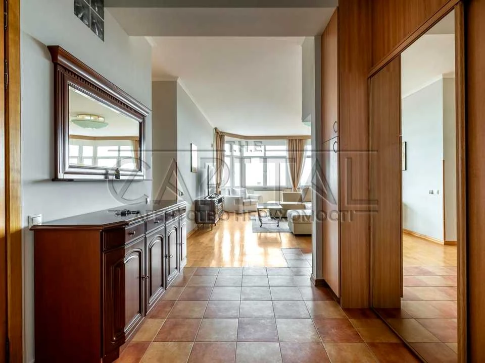 Apartment. Klovsky Uzviz, Kyiv