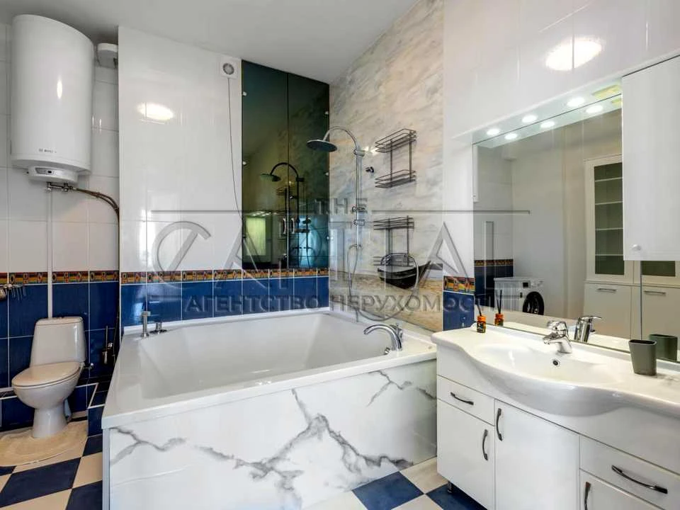 Apartment. Klovsky Uzviz, Kyiv