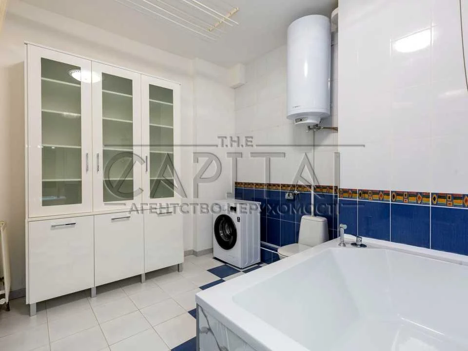 Apartment. Klovsky Uzviz, Kyiv