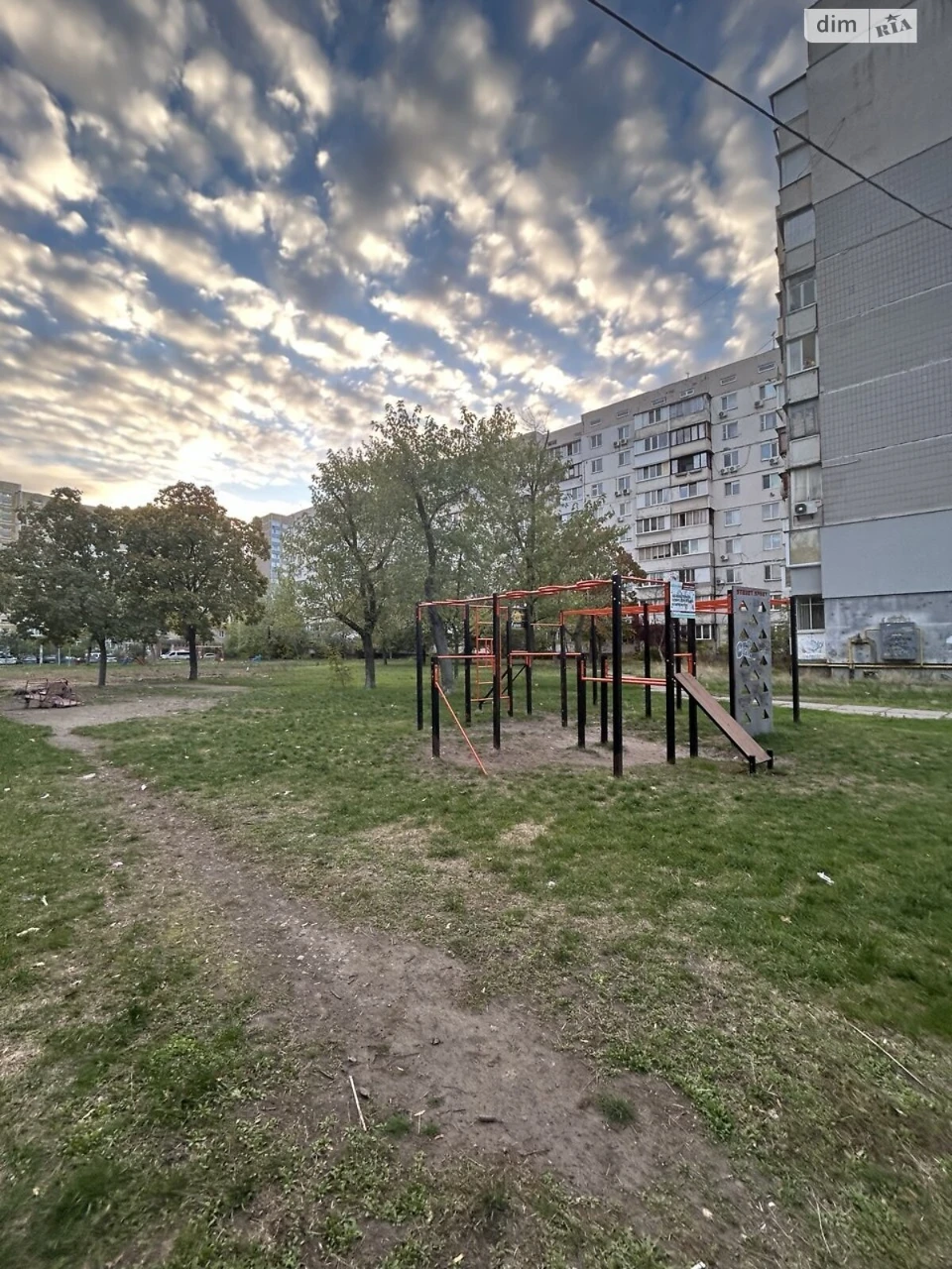 Продаж Квартира Троєщина
