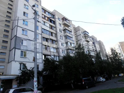 Продаж Квартира Троєщина