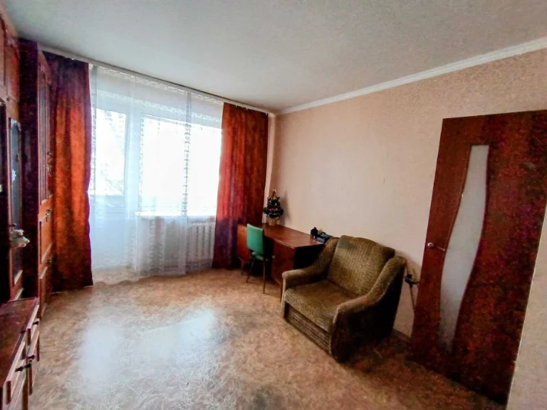 Продам 1к квартиру пр.И.Мазепы(Петровского) ост.В.Самодрыги