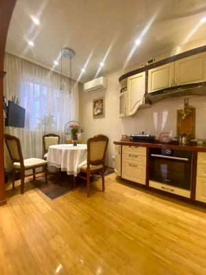 Продается дом, 2 этажа, в Молдаванце