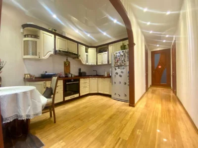 Продается дом, 2 этажа, в Молдаванце