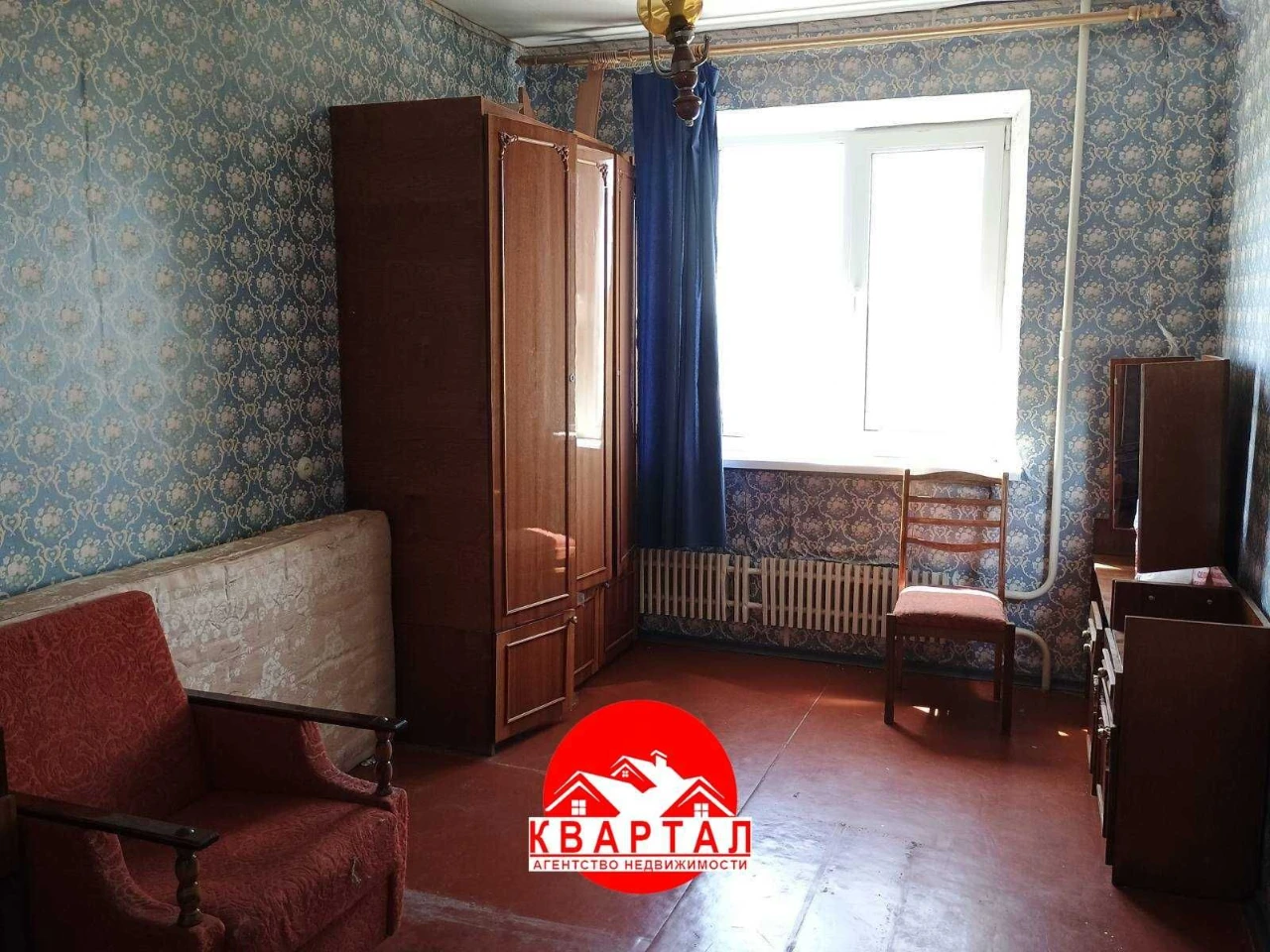 Продається 2-кімнатна квартира, чиста та акуратна в Осипенківському