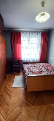 For sale: 3-room apartment in the city center, renovated