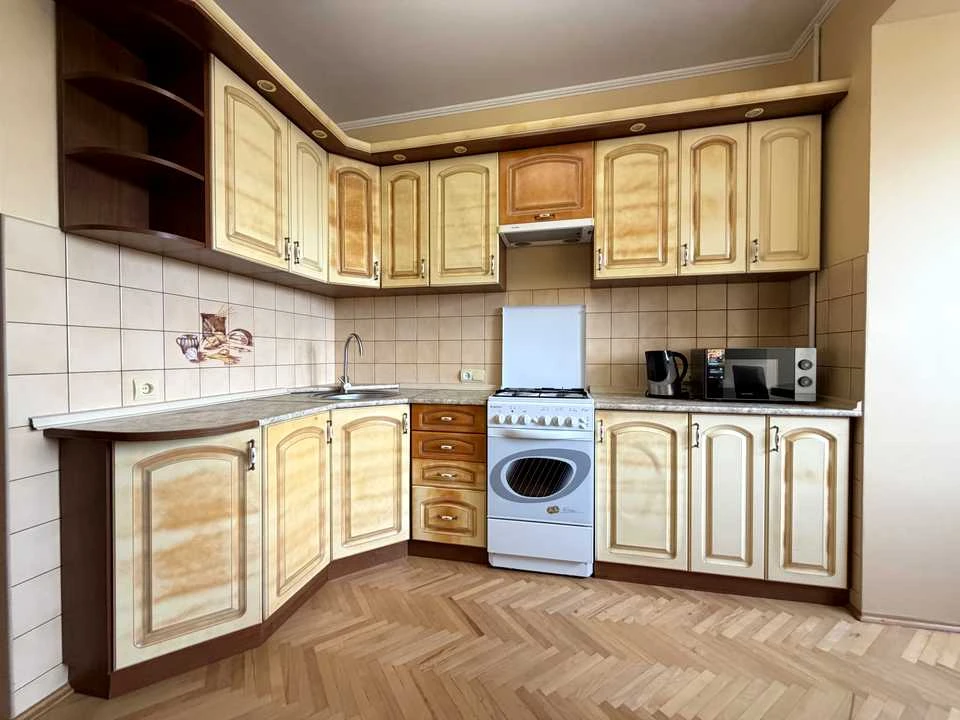 Квартира. Івано-Франківськ, вул. Гната Хоткевича