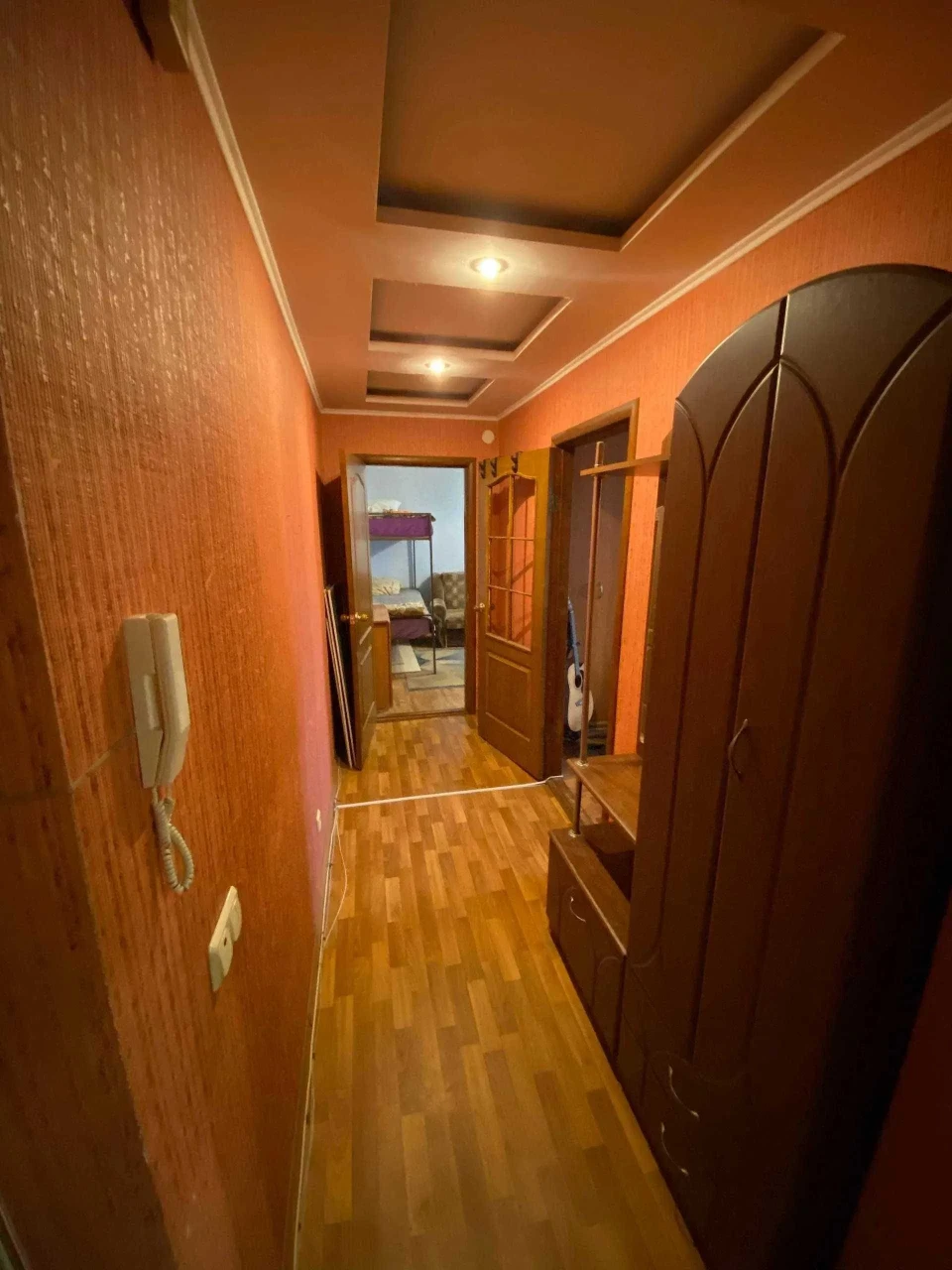Sale of a 2-bedroom apartment. Brick. District No. 22523