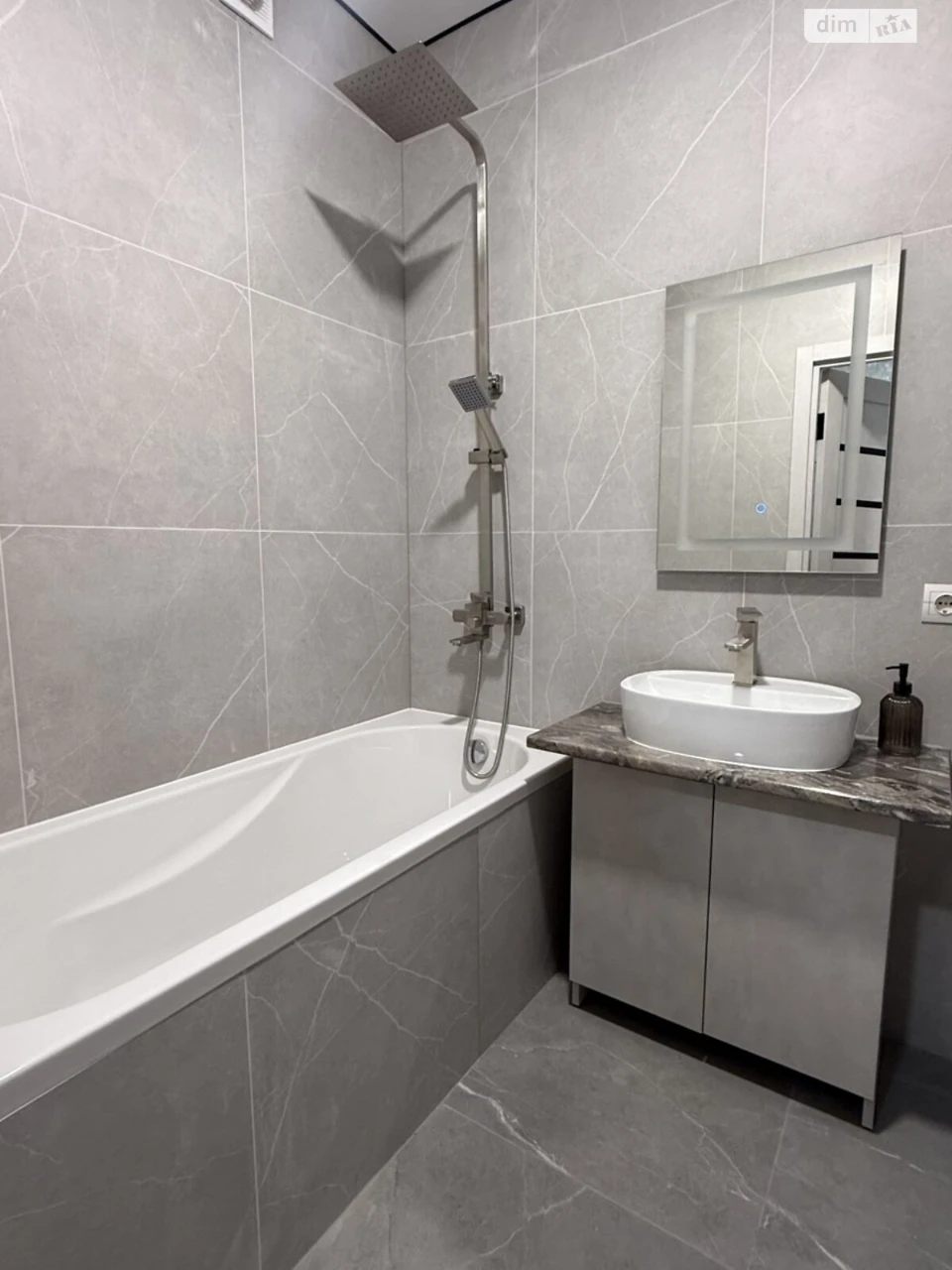 Apartment for Sale: Ozerna