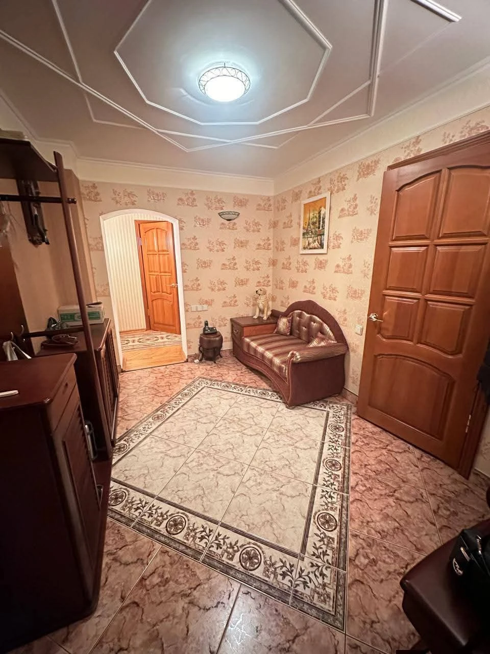 Продаётся 4-комнатная квартира в Центре