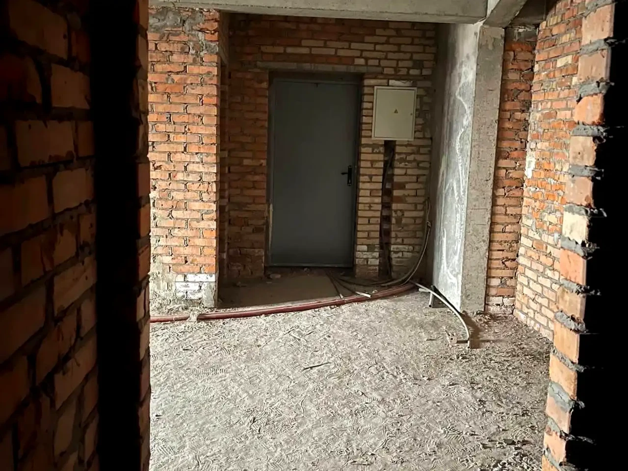 Sale of a 5-room apartment 175.5 sq.m. 27-28 floors