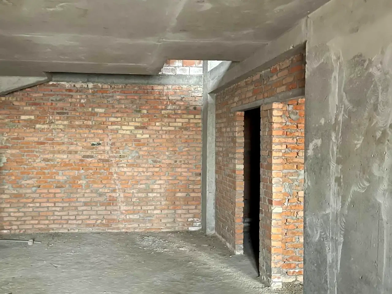 Sale of a 5-room apartment 175.5 sq.m. 27-28 floors