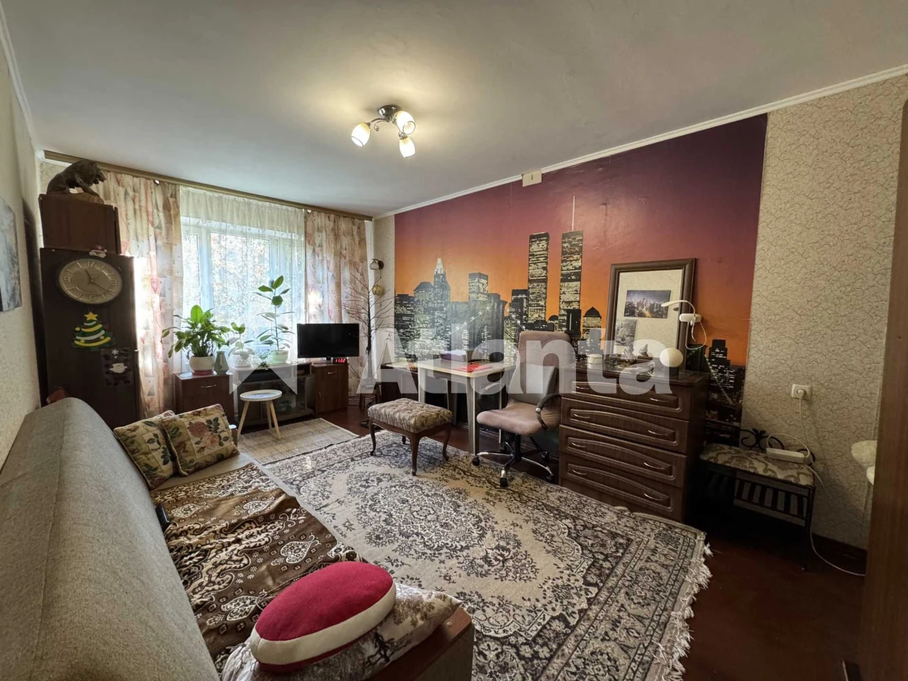 3-кімнатна квартира 65 м² на вулиці Бувалкіна. Косметичний ремонт