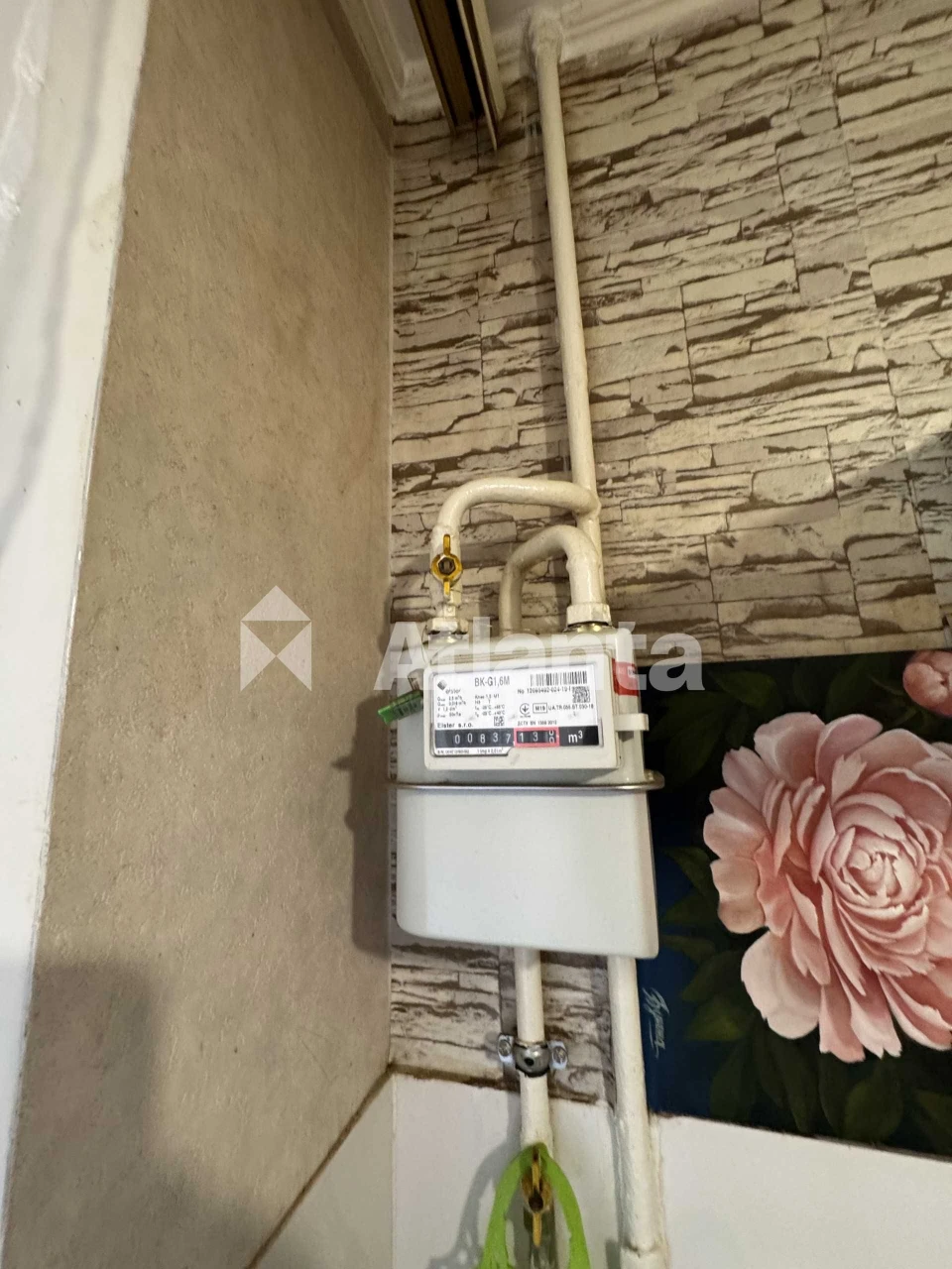 3-кімнатна квартира 65 м² на вулиці Бувалкіна. Косметичний ремонт