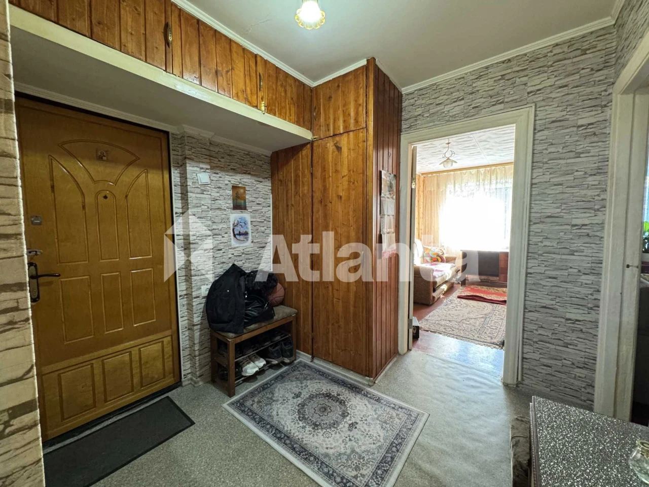 3-кімнатна квартира 65 м² на вулиці Бувалкіна. Косметичний ремонт