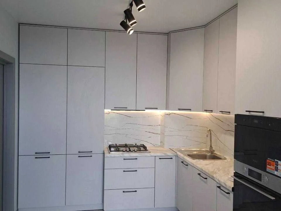 Apartment. Lviv, Roksolany st.