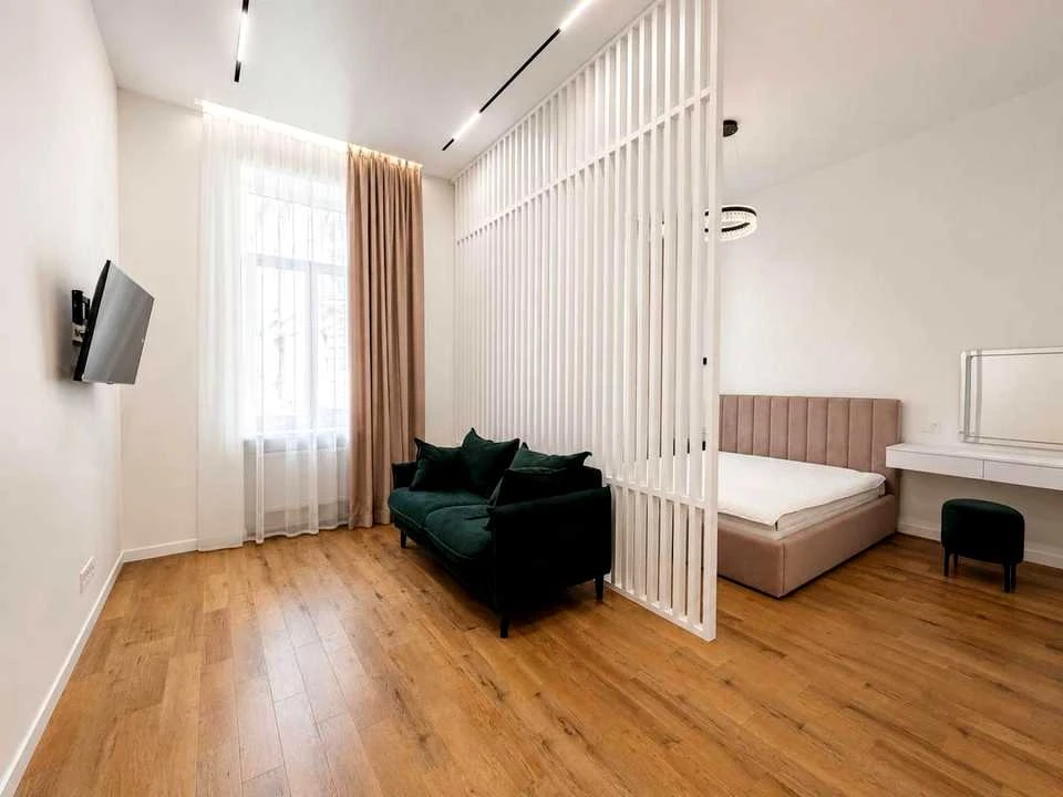 Apartment. Cyril and Methodius Street, Lviv
