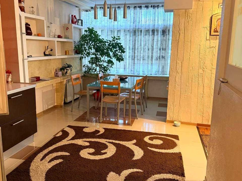 Apartment. Kyiv, Khizh' Zaton st.