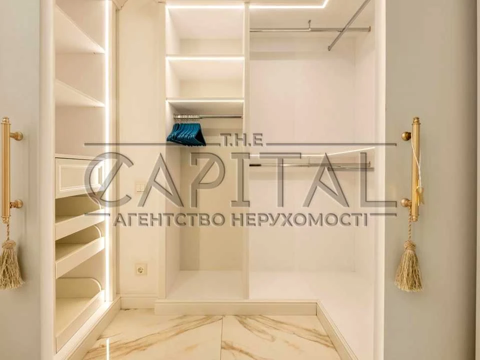 Apartment. Predslavin Street, Kyiv