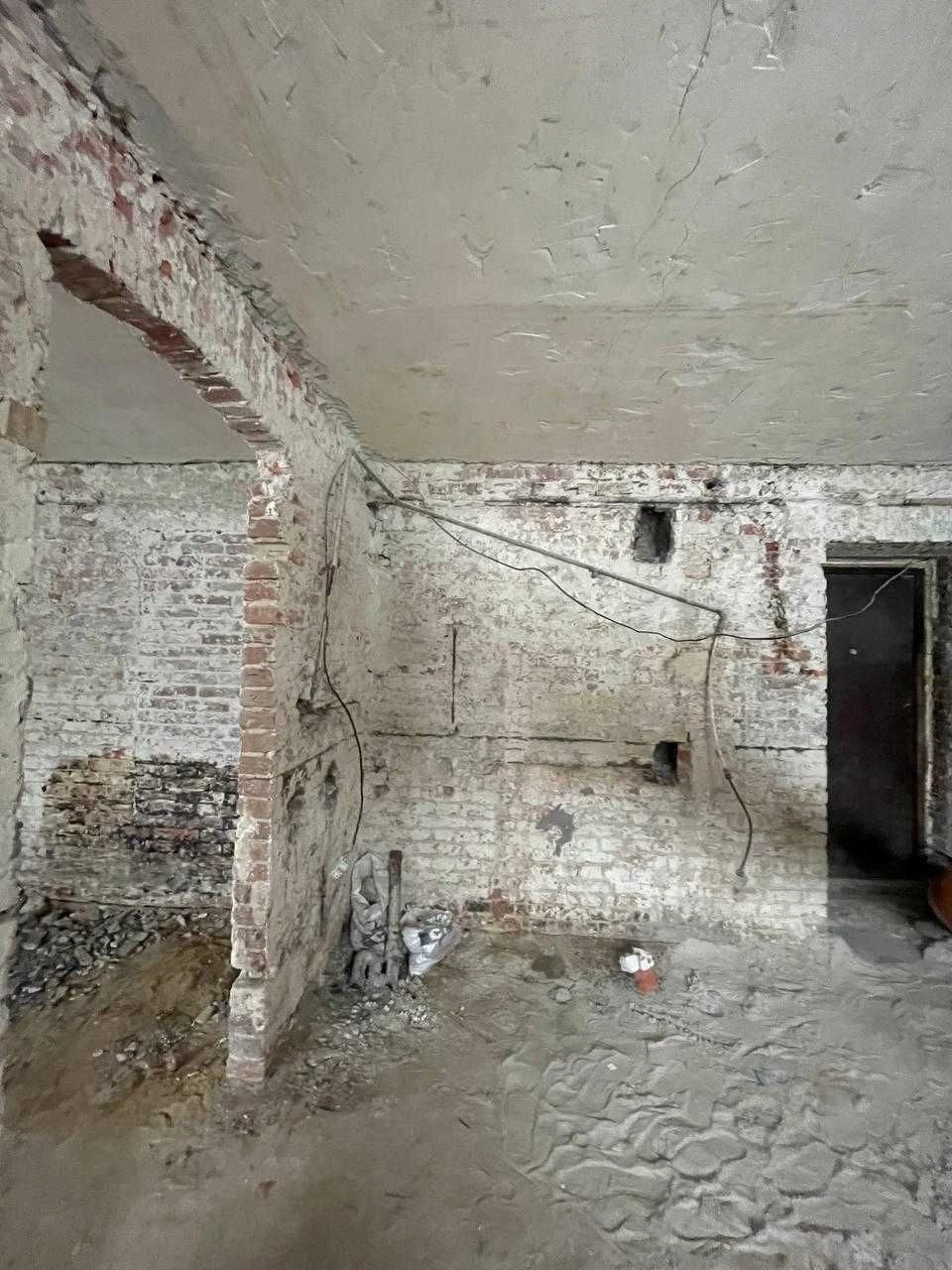 Sale of a 1-room apartment (Ground floor) 33 sq m, Ярослав Пастернака Street