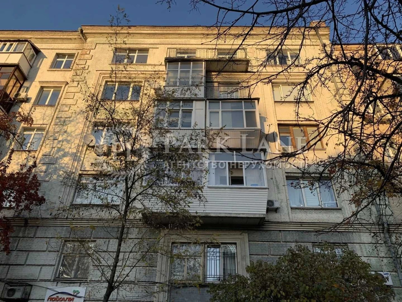 Продається 2-кімнатна квартира 65 кв. м з ремонтом в будинку "Іллєнка" 12