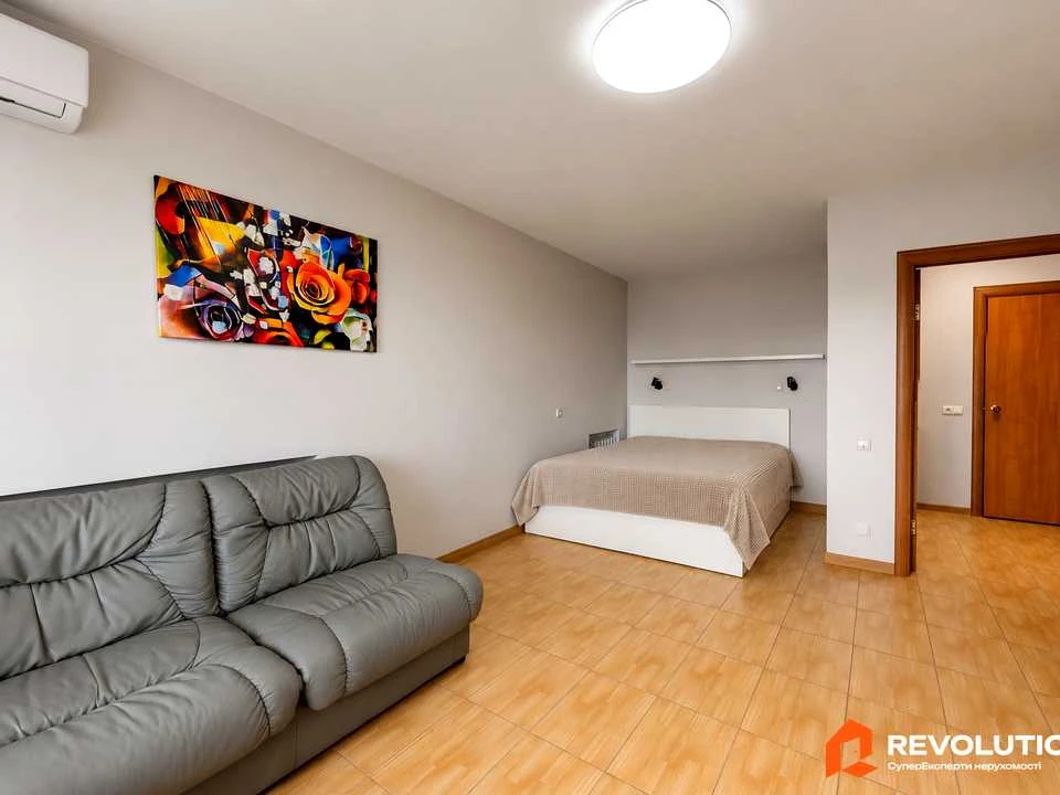 Apartment. Akademika Zabolotnogo st.
