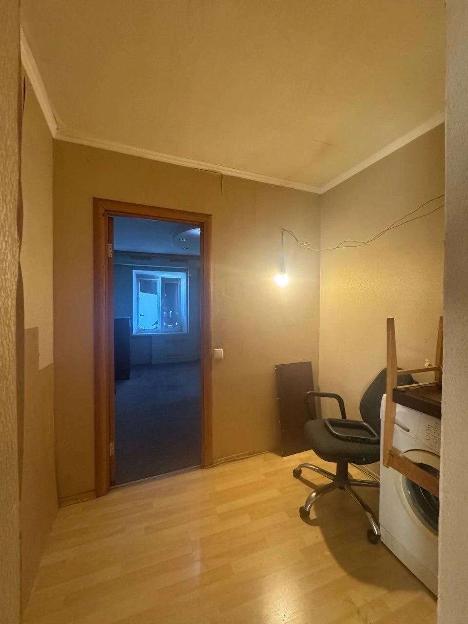 Продажа 3-комнатной квартиры, проспект Поля, пятый этаж.