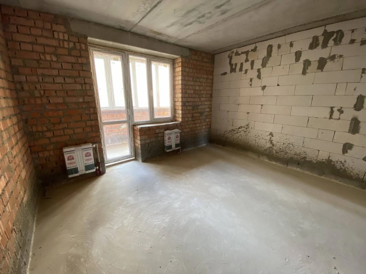 Двухкомнатная квартира 67 м² в новом кирпичном доме на Сахар