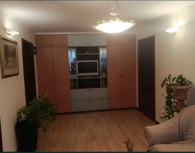Продам 3-х комнатную квартиру на Преображенской.