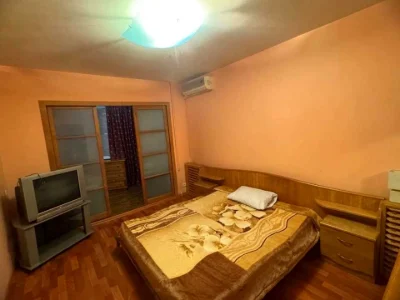 Apartment. Akademika Korolyova Street, Odessa
