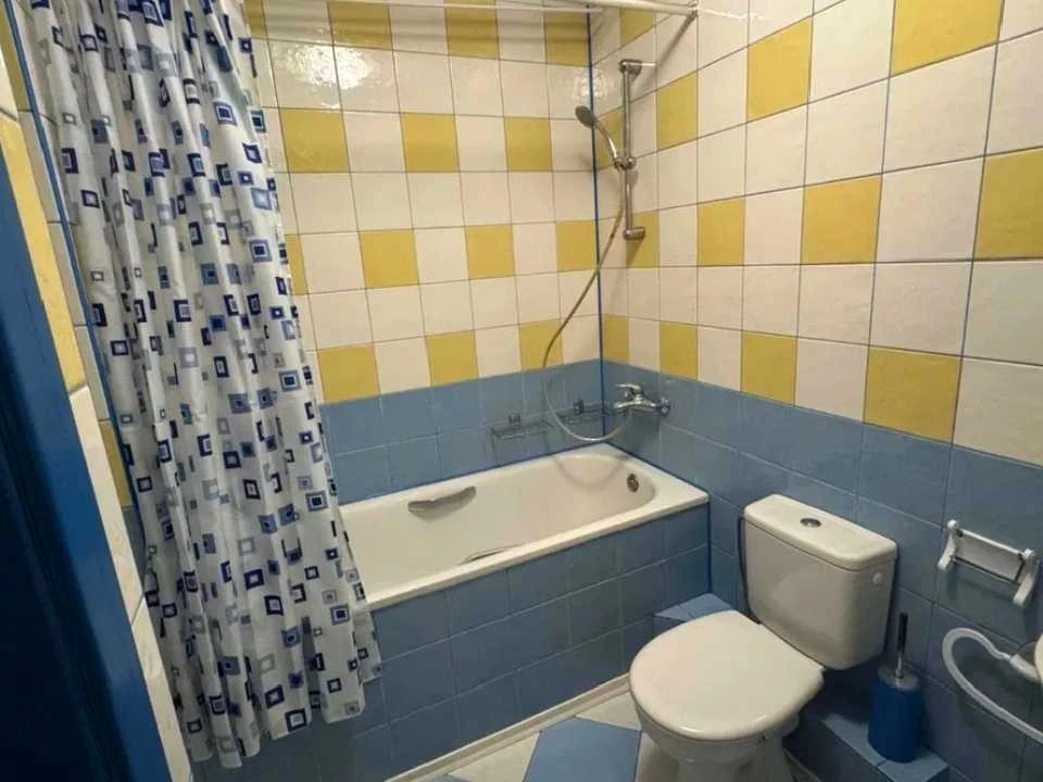 Apartment. Akademika Korolyova Street, Odessa
