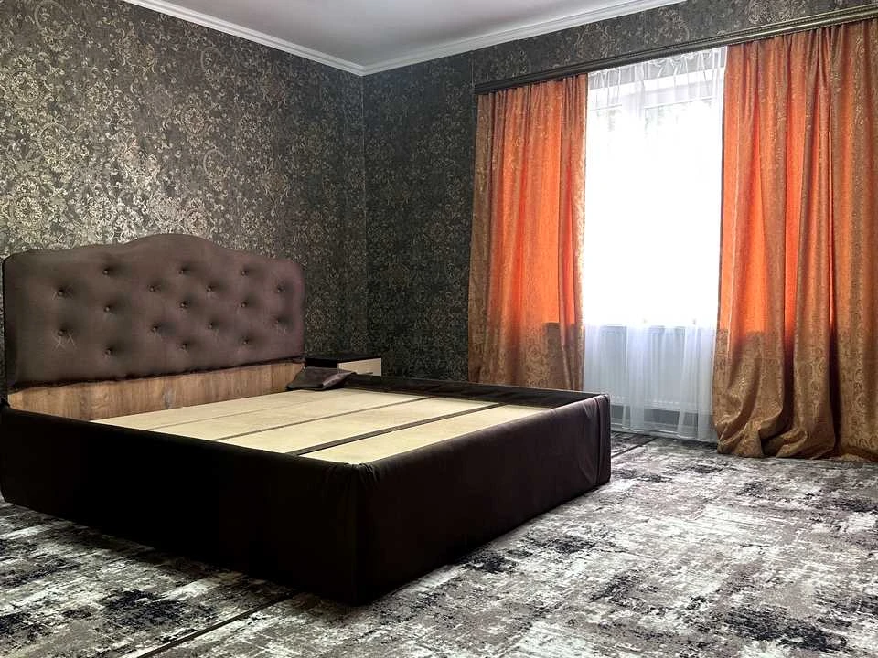 Apartment. Odesa, Michurina Square