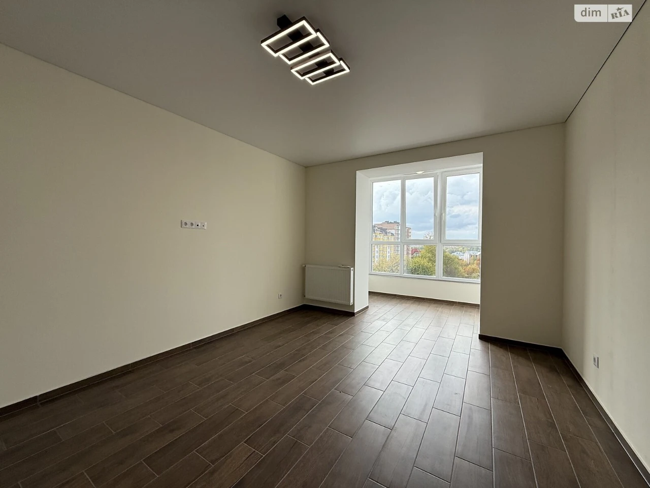 Apartment for Sale: Pasichna