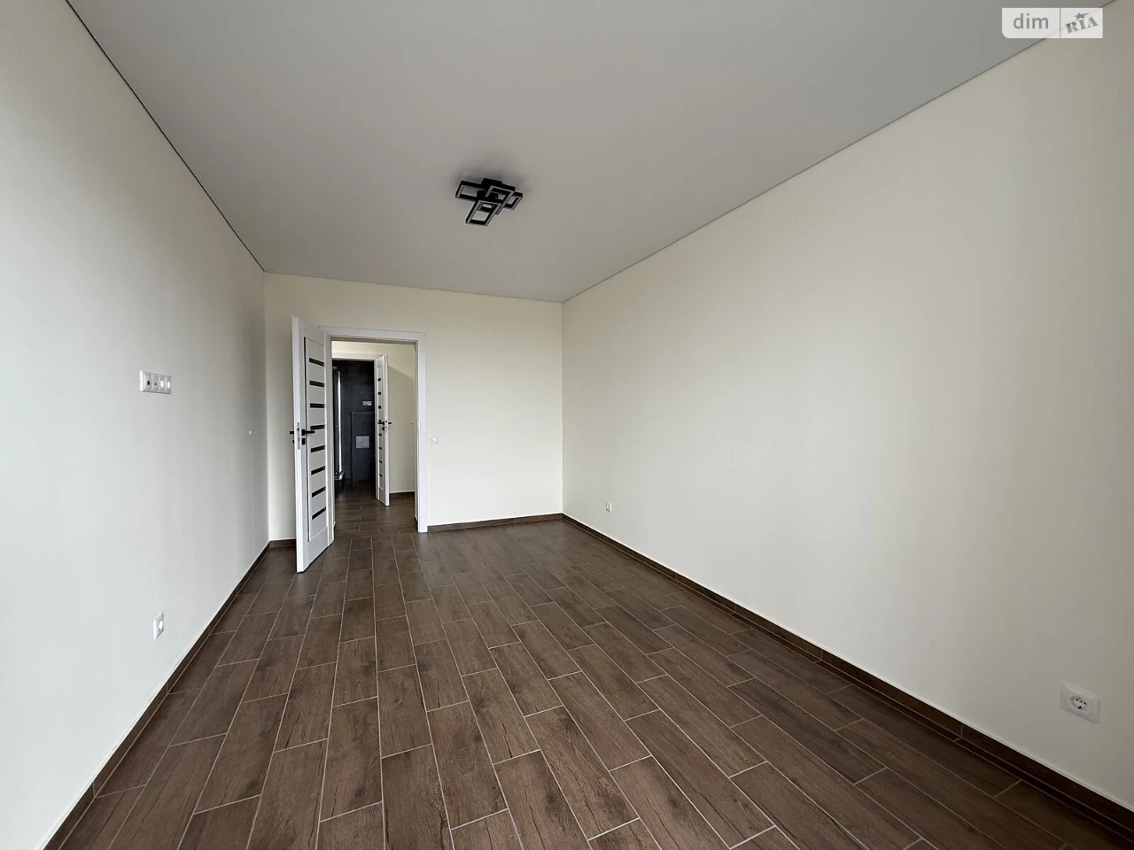 Apartment for Sale: Pasichna