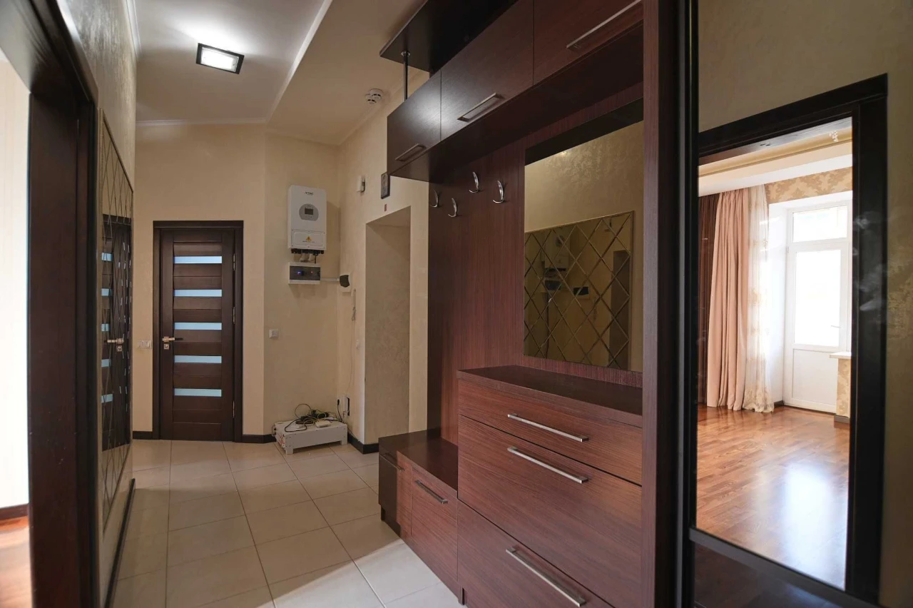 Sale of a fully furnished three-room apartment! Closed territory