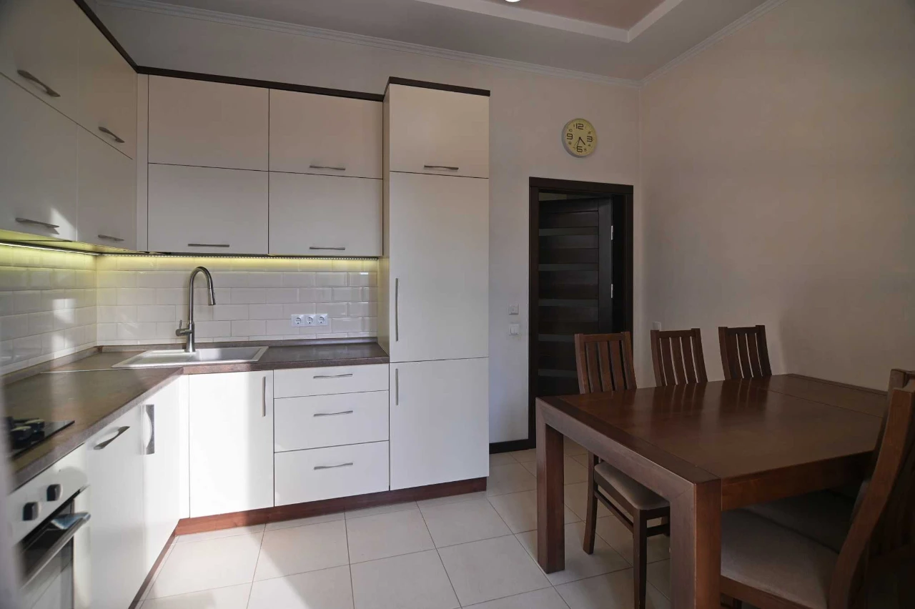 Sale of a fully furnished three-room apartment! Closed territory