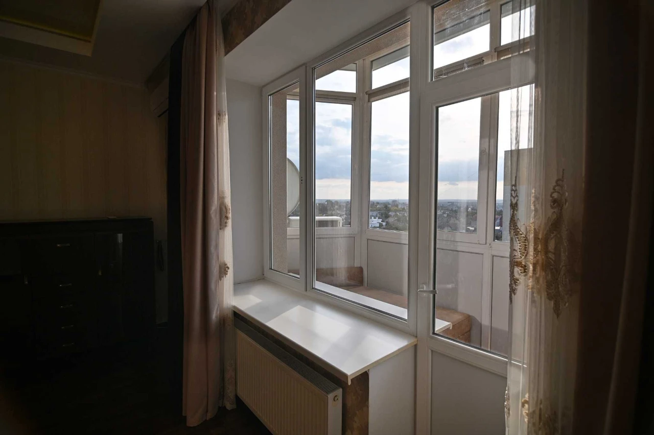 Sale of a fully furnished three-room apartment! Closed territory