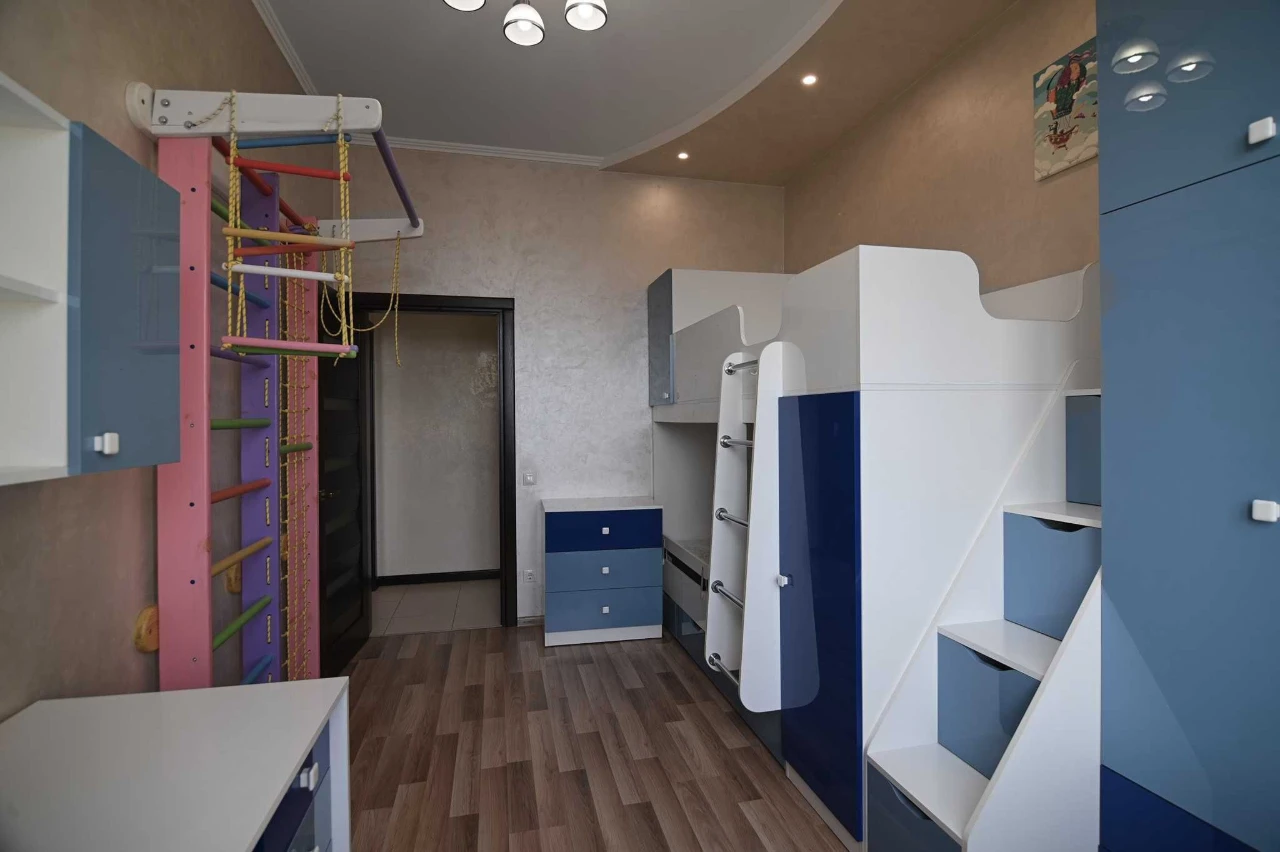 Sale of a fully furnished three-room apartment! Closed territory
