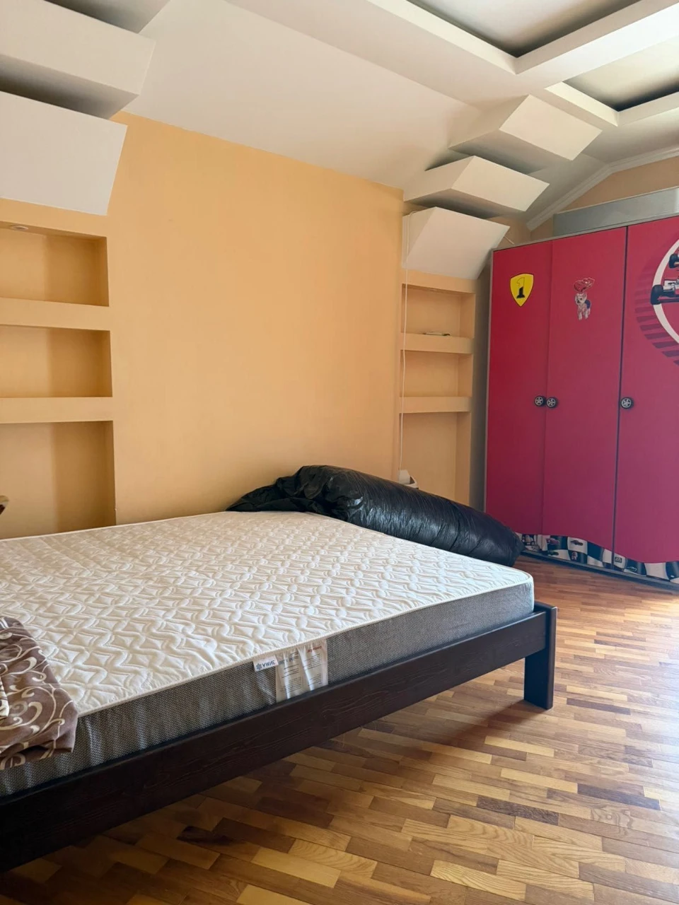 Продається будинок 180 м², 6 соток в центрі, Інгульська. Укриття!