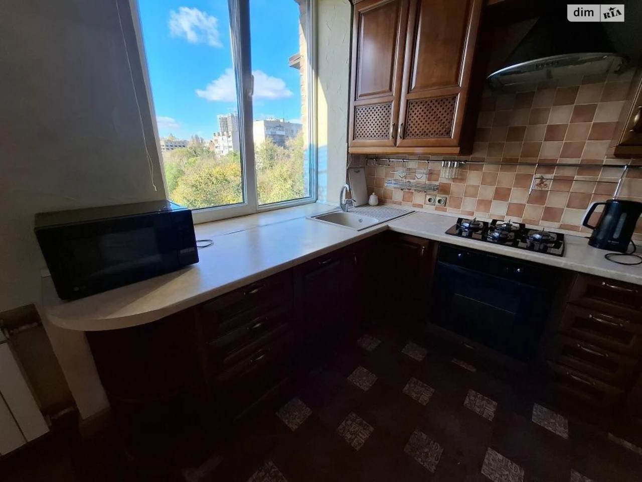 Long-Term Rental Apartment in Lukyanivka