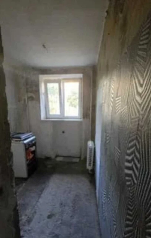 Selling a 30 square meter "khrushka" in Nivki