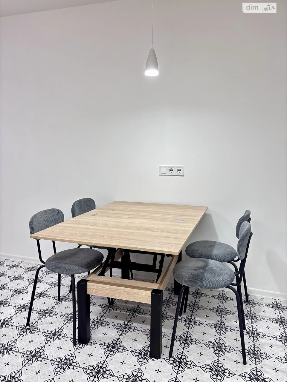 Long-Term Rental Apartment, Railway