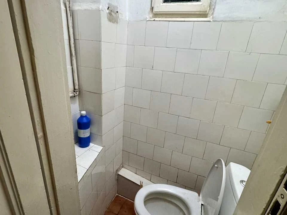Apartment. Lviv, Oleся Street, Alexander Oleся